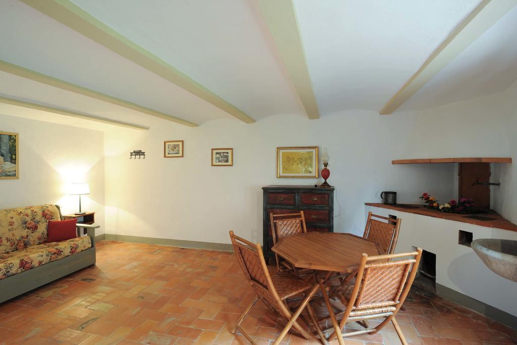 Borgo Rapale Villa Bagian luar foto