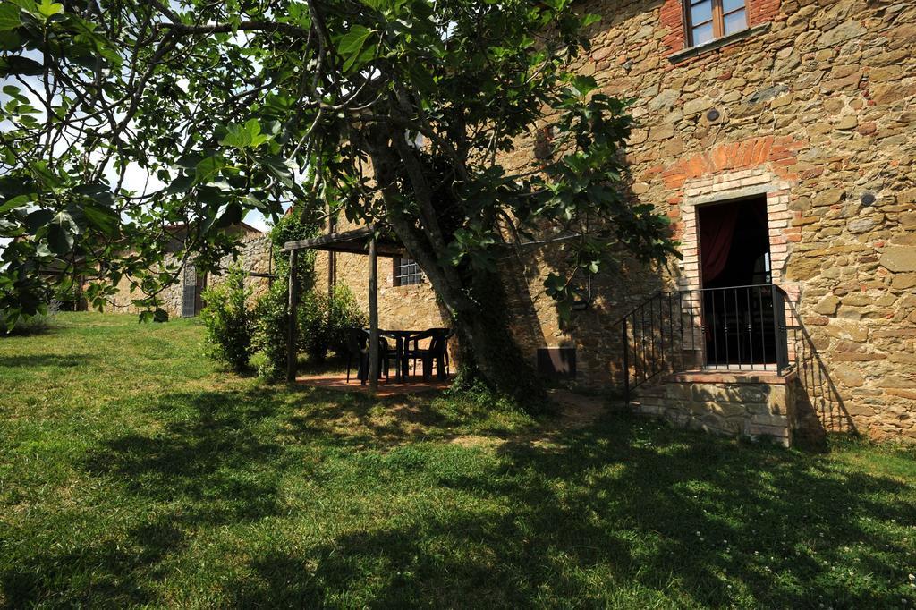 Borgo Rapale Villa Bagian luar foto