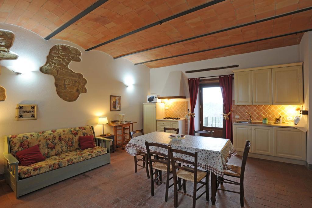 Borgo Rapale Villa Bagian luar foto