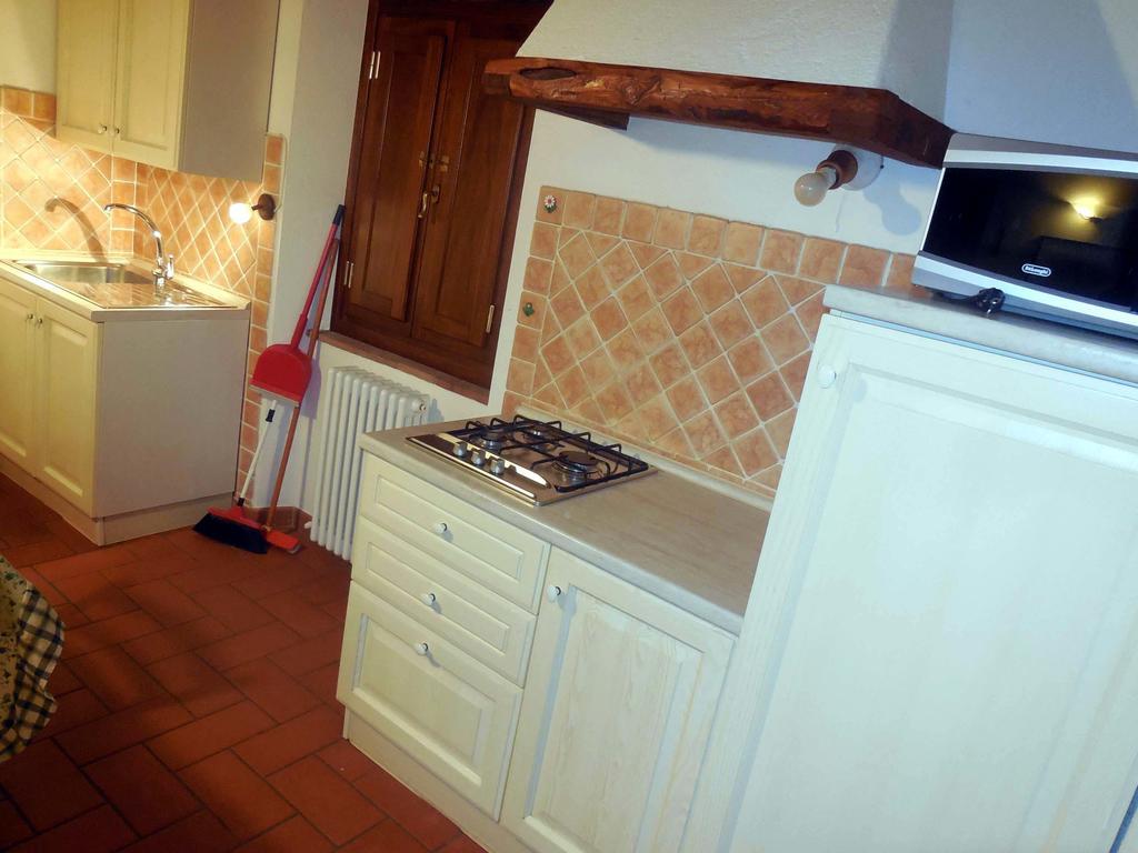 Borgo Rapale Villa Bagian luar foto