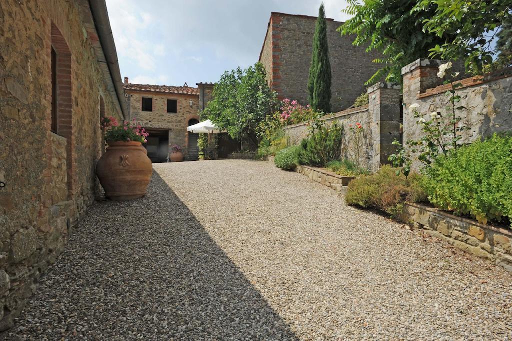 Borgo Rapale Villa Bagian luar foto