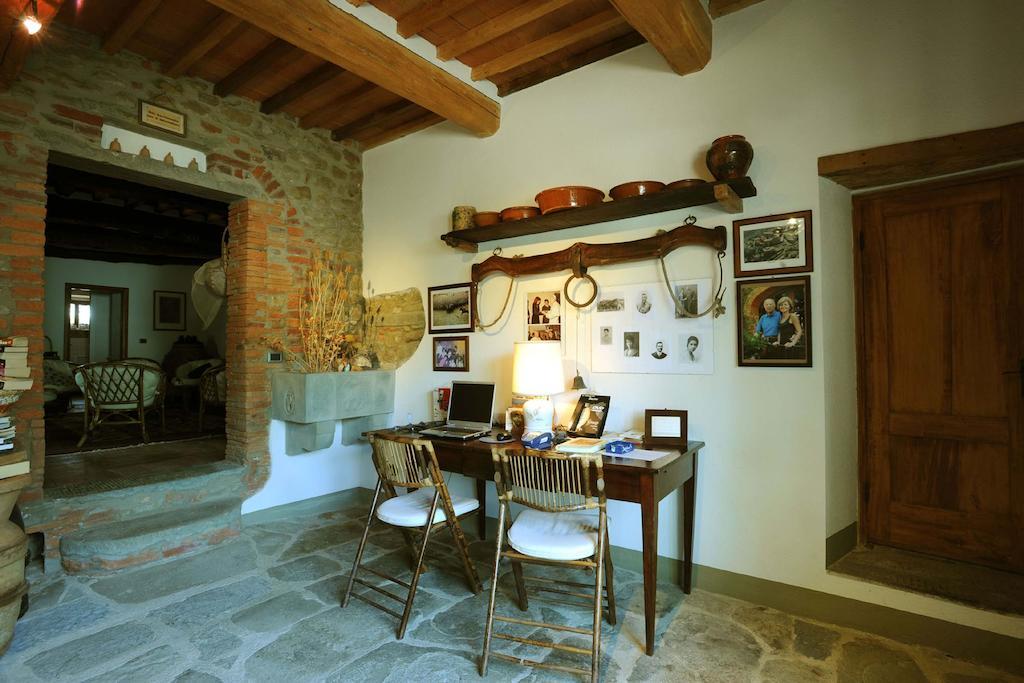 Borgo Rapale Villa Bagian luar foto